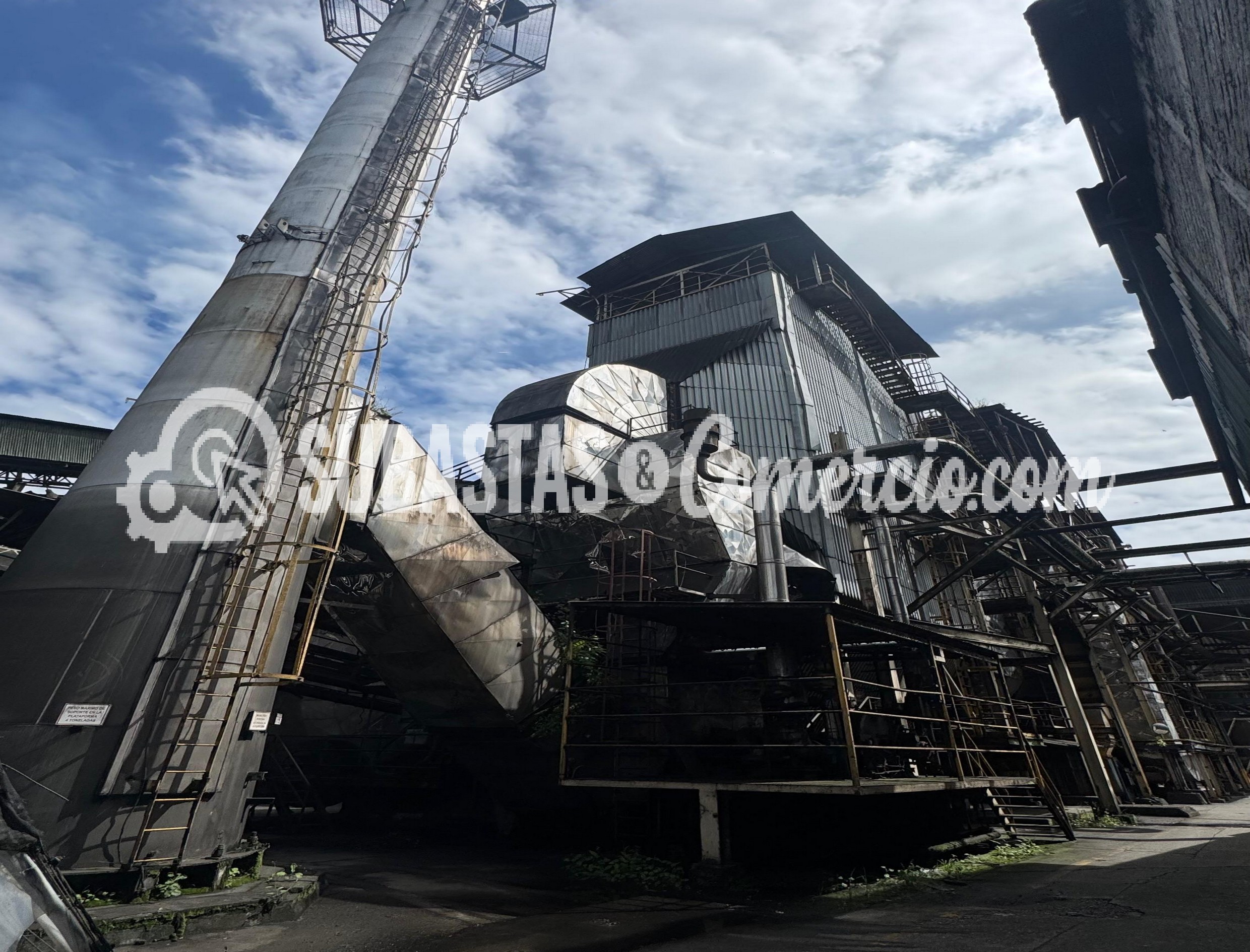 Calderas Acuotubulares Con Capacidad De Entre 90.000 A 150.000 LbsHr P